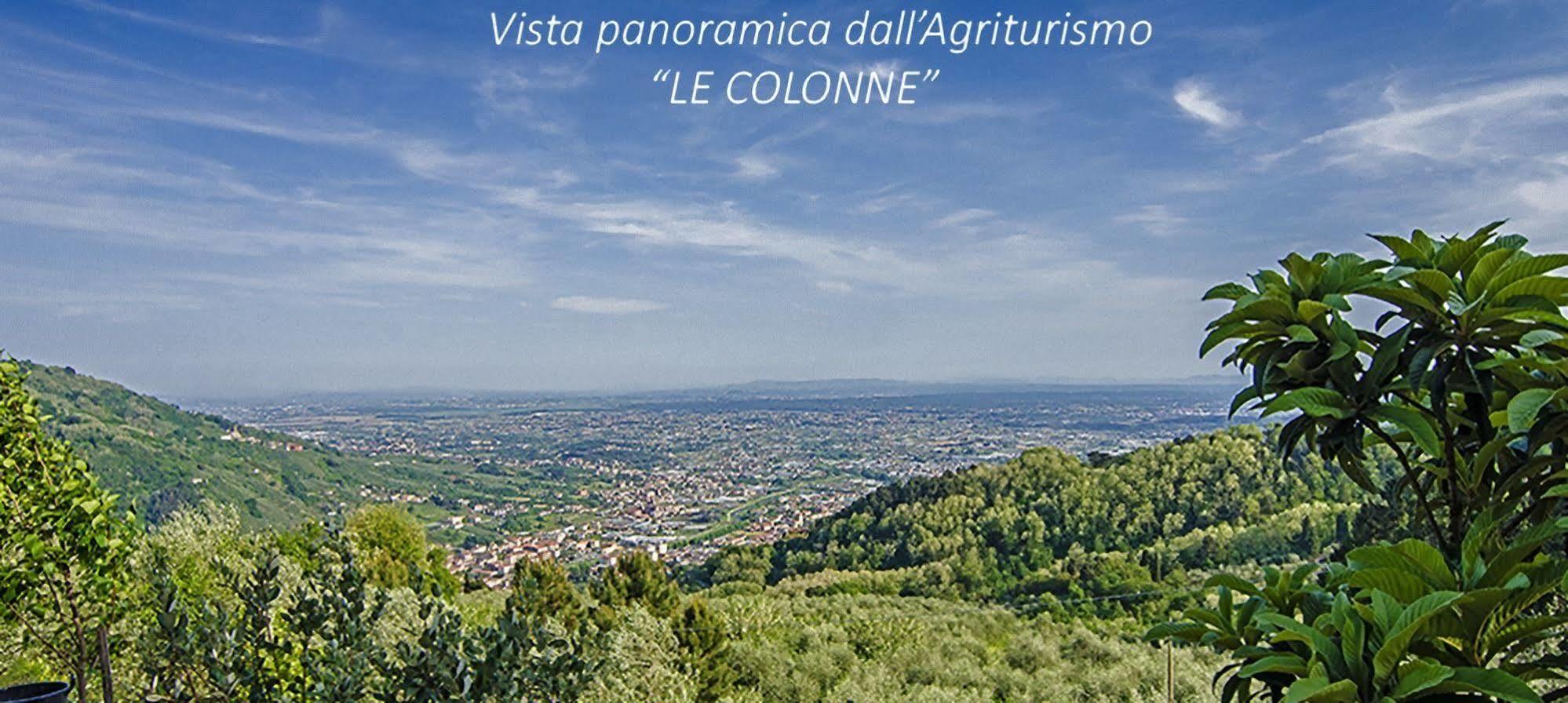 Podere"Sulle Soglie Del Bosco" Appartament And Rooms เปสเชีย ภายนอก รูปภาพ